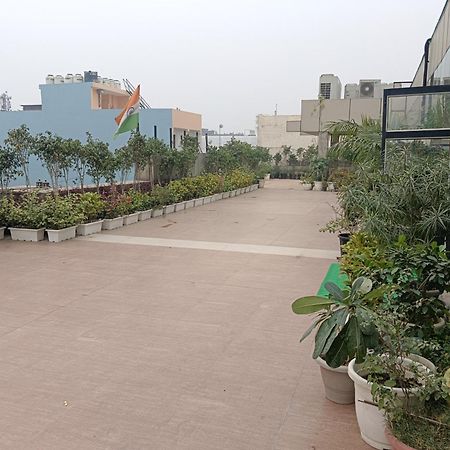 Hotel Wti Airport Grand Delhi Нью-Дели Экстерьер фото