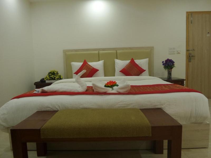 Hotel Wti Airport Grand Delhi Нью-Дели Экстерьер фото