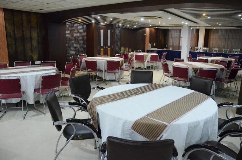 Hotel Wti Airport Grand Delhi Нью-Дели Экстерьер фото