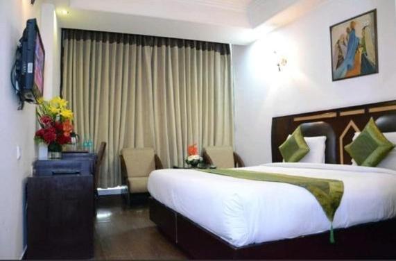 Hotel Wti Airport Grand Delhi Нью-Дели Экстерьер фото