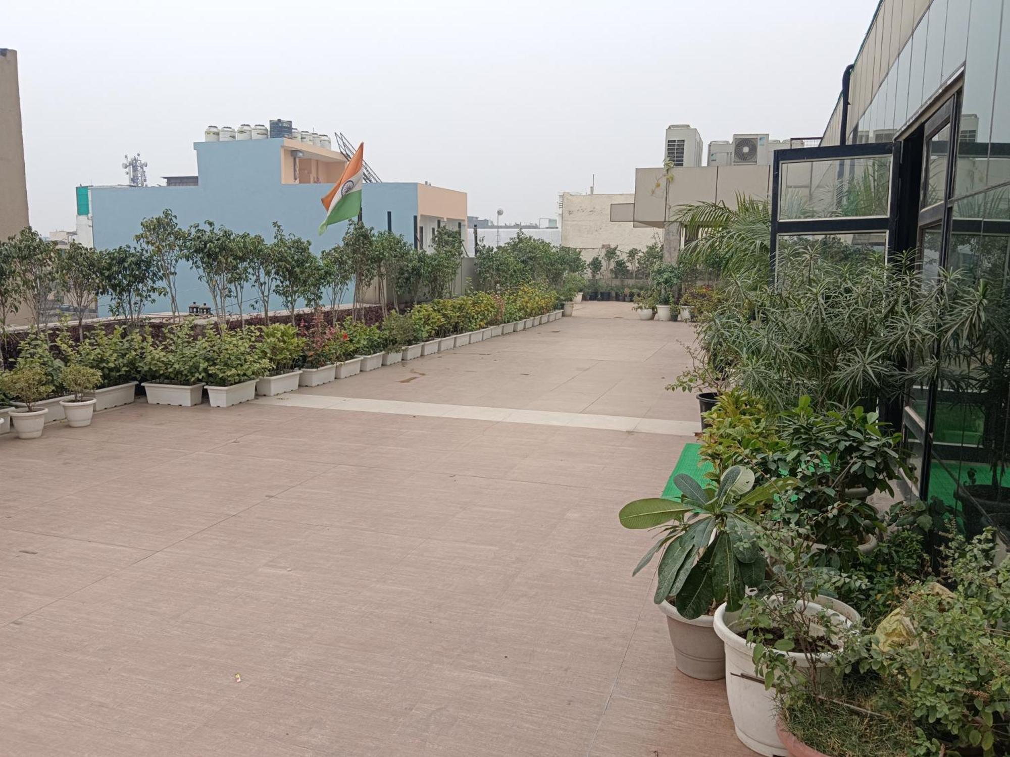 Hotel Wti Airport Grand Delhi Нью-Дели Экстерьер фото