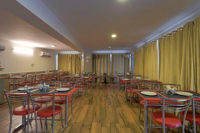 Hotel Wti Airport Grand Delhi Нью-Дели Экстерьер фото