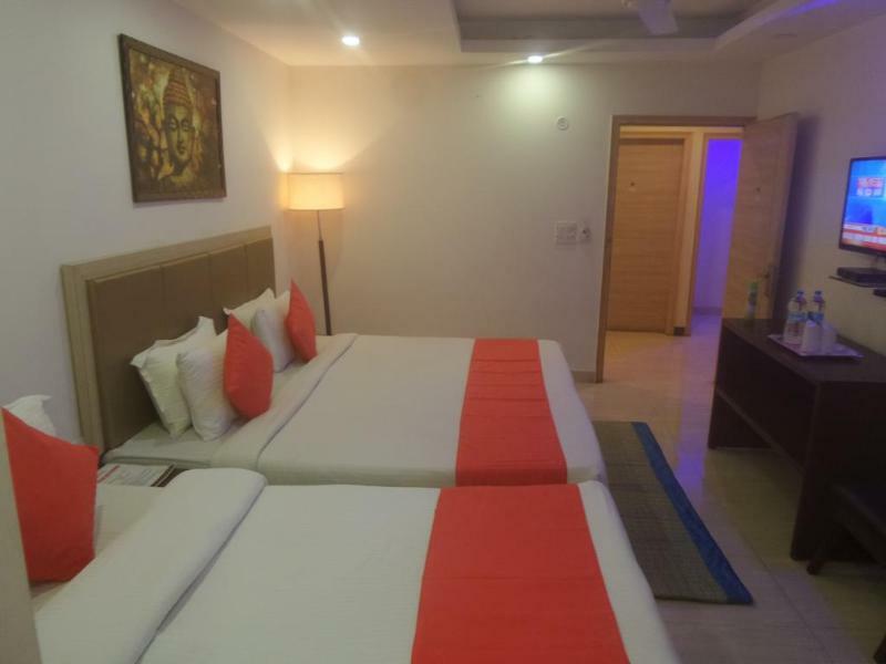 Hotel Wti Airport Grand Delhi Нью-Дели Экстерьер фото